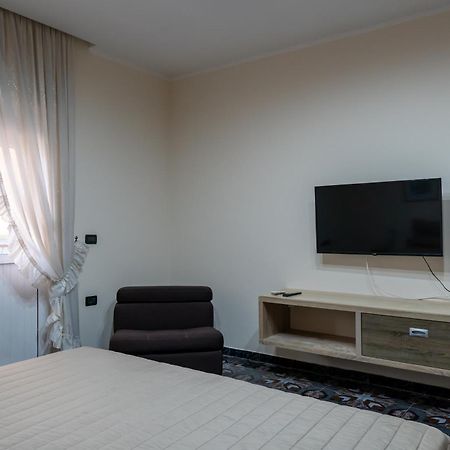 Vlorë Royal Aparthotel מראה חיצוני תמונה