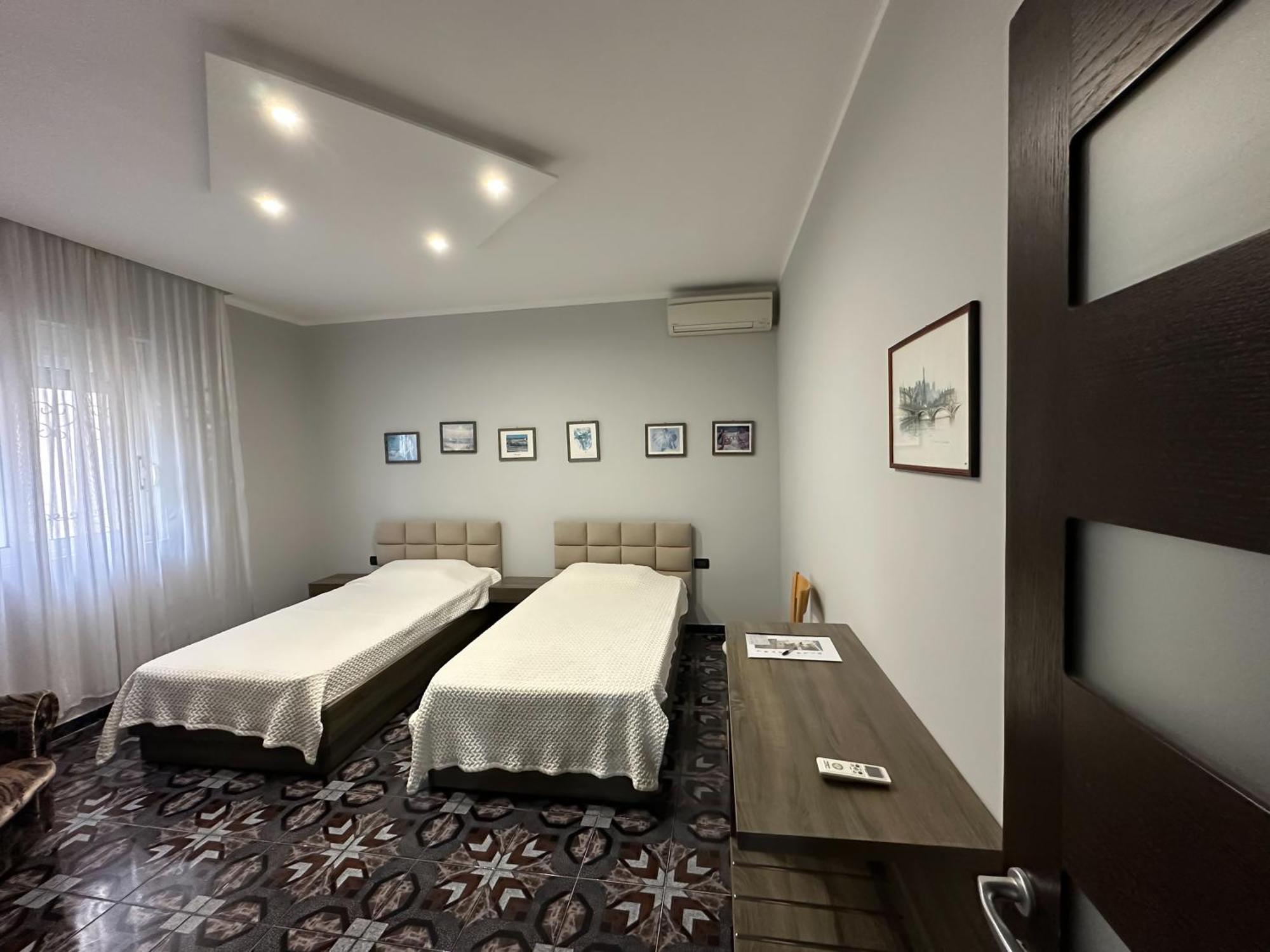 Vlorë Royal Aparthotel מראה חיצוני תמונה