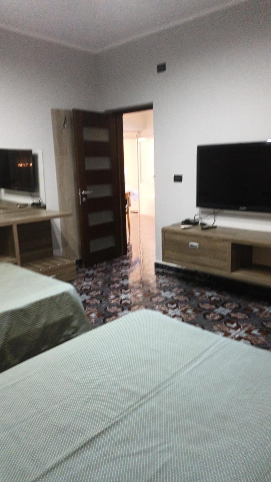 Vlorë Royal Aparthotel מראה חיצוני תמונה
