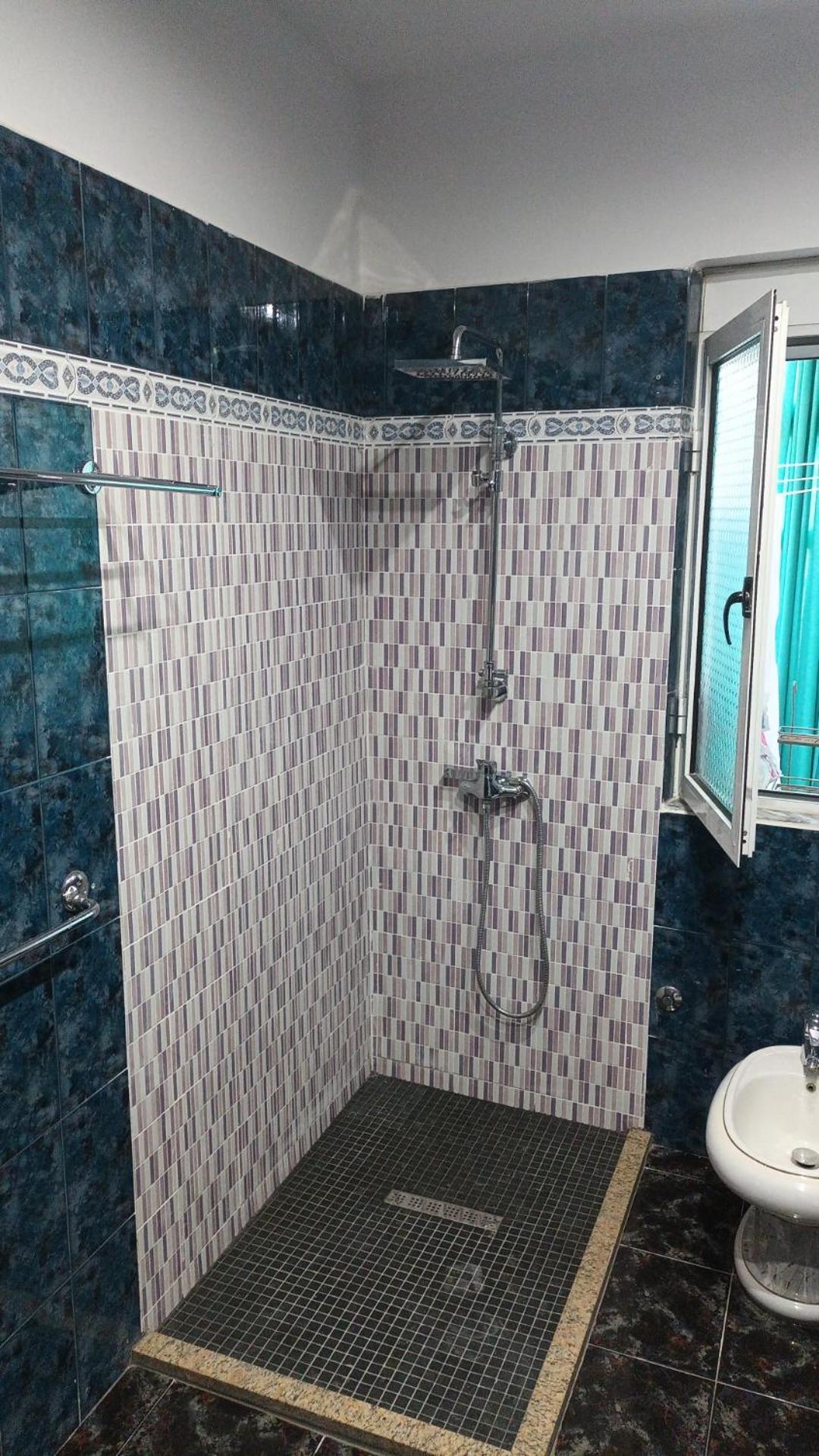 Vlorë Royal Aparthotel מראה חיצוני תמונה