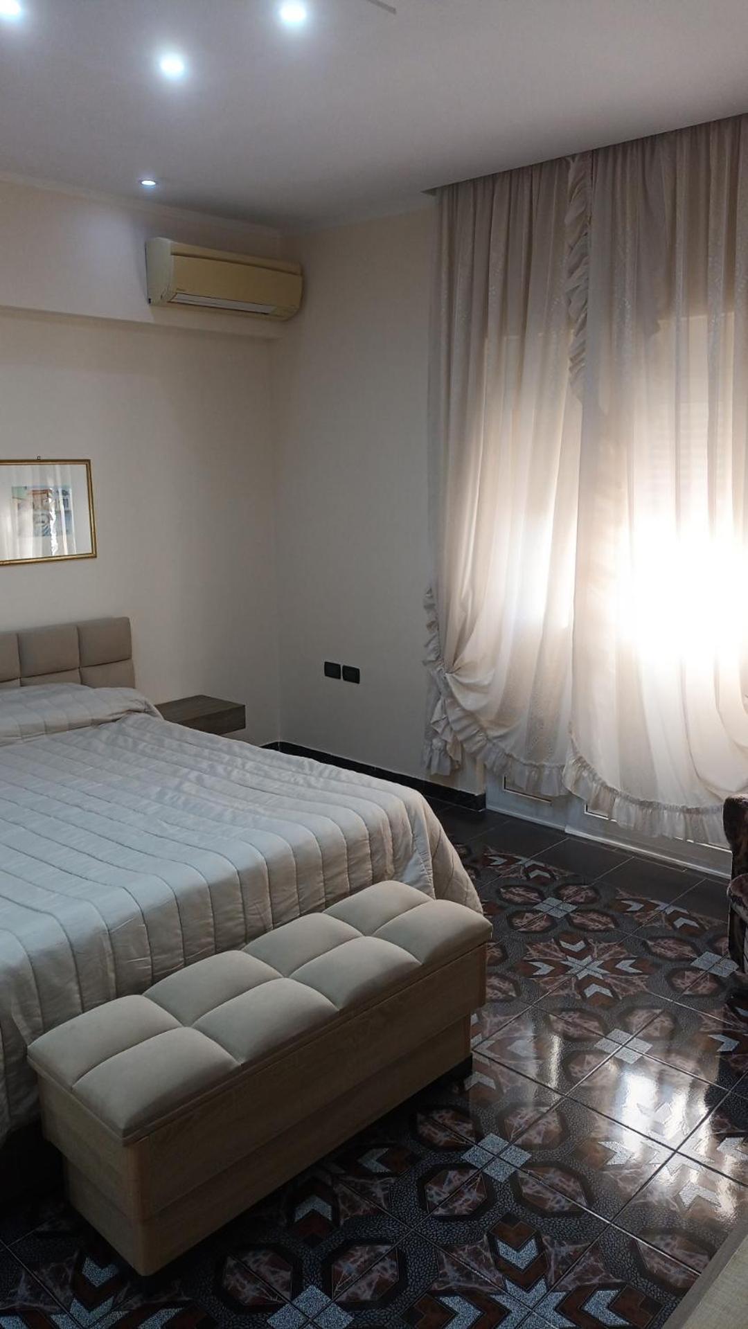 Vlorë Royal Aparthotel מראה חיצוני תמונה